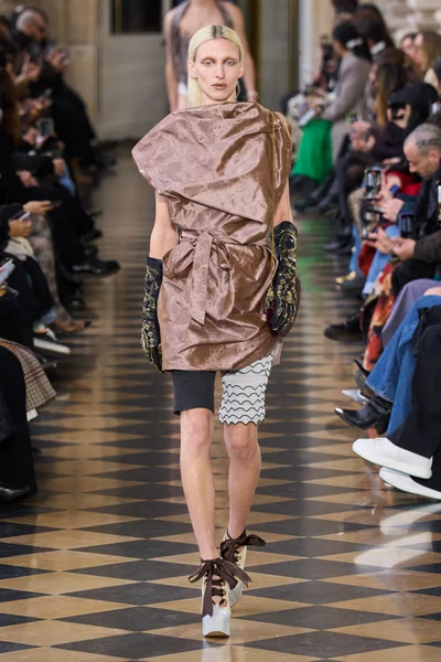 Look 52